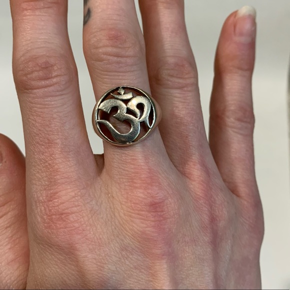 Sterling Silver โOhmโ Ring - Picture 6 of 7